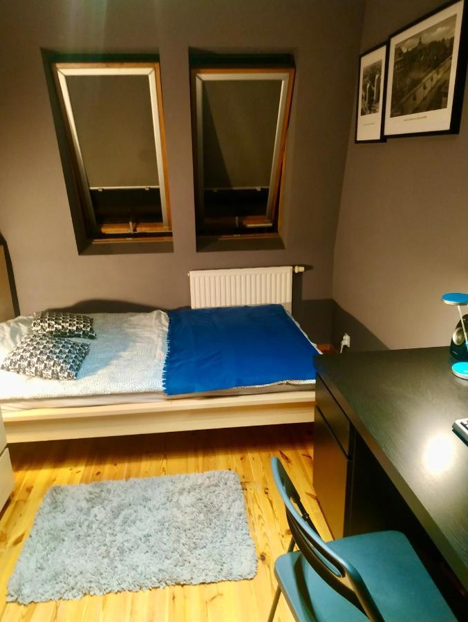 „kredka I Olowek” *